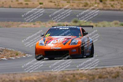 media/May-31-2025-CalClub SCCA (Sat) [[2c1a04e1ee]]/Qualifying/Group 2/Turn 4/